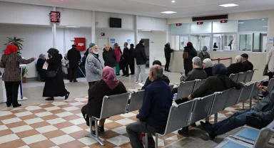 Sakarya Büyükşehir vatandaşlara şifa dağıtıyor... Tıp Merkezi'nin hasta sayısı bine yükseldi