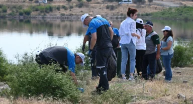 500 gönüllü Bağ Yolu Gölet temizliğinde buluştu