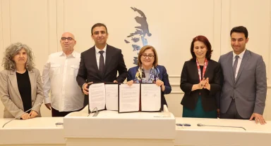 “Güzel Sanatlar Lisesi Tiyatro Bölümü Eğitimi” protokolü imzalandı