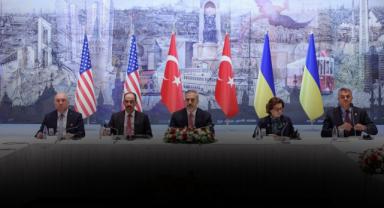 İstanbul'da üçlü diplomasi masası kuruldu