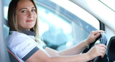 Kadın şoföre dev destek!