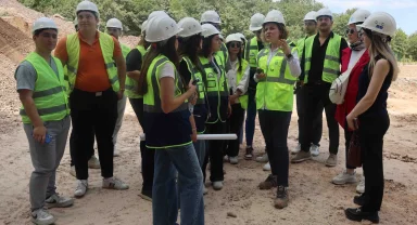 Taş Kırma Tesisi genç mühendisleri ağırladı