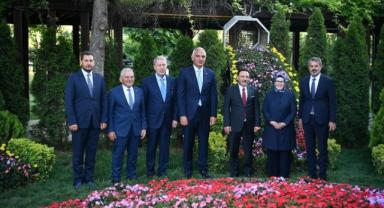 Bakan Ersoy’dan Başkan Büyükkılıç’a ve Kayseri’ye Övgüler: “Turizm Şehri”