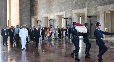 BALKANTÜRKSİAD yönetiminden Anıtkabir ziyareti