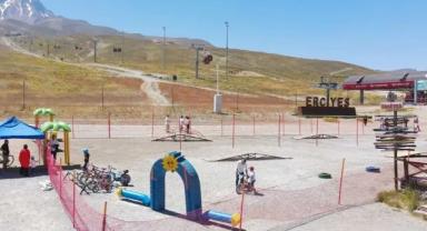 Erciyes’te yaz renkli başladı: Parkur açıldı
