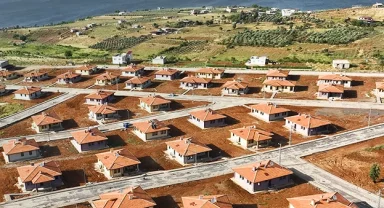 Kahramanmaraş’ta 110 köy evi tamamlandı... Göl manzaralı köy evleri tamamlandı