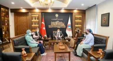 Vali Gökmen Çiçek ve Rektör Prof. Dr. Fatih Altun Miniklerin İsteğini Yerine Getirdi