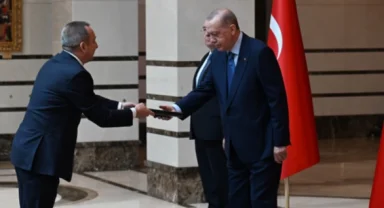 Büyükelçilerden Cumhurbaşkanı Erdoğan’a güven mektubu... Külliye'de diplomatik görüşmeler