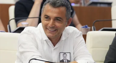 Manavgat’ta tutuklanan başkan görevden uzaklaştırıldı