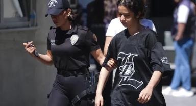 Saraçhane'de gergin miting: Tutuklamalar ve sert tepkiler!