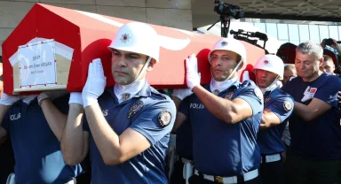 Seyitgazi’de şehit olan AKUT gönüllüleri son yolculuğuna uğurlandı