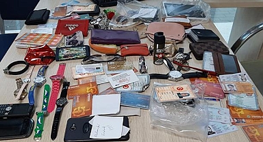 Tramvayda unutulan eşyalar, Kayıp Eşya Bürosunda sahiplerini bekliyor