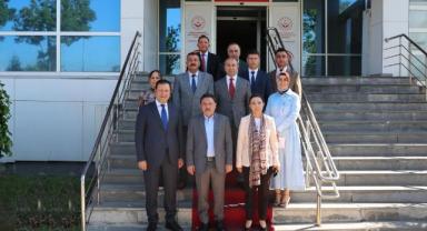 Vali Gökmen Çiçek’ten Aile ve Sosyal Hizmetler İl Müdürlüğü’ne Ziyaret