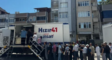 Hızır 41, Sındırgı’da depremzedelerin yanında