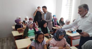 Kaymakam Ermiş ve Müftü Uzun’dan Yaz Kur’an Kursu’na Ziyaret