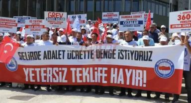 Memurlar zam teklifini beğenmedi: İş bırakma eylemine gittiler