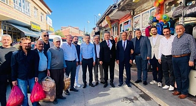 ÇOPUROĞLU, ÇARŞI PAZAR GÜNÜ'NDE TOMARZA'YA ÇIKARMA YAPTI
