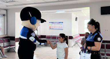 Güven Abi Minik Kalpleri Ziyaret Etti