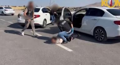 Kayseri’ye sevk edilen 21 ruhsatsız tabanca ele geçirildi