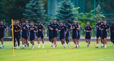 Kayserispor’a 13 futbolcu geldi, 10 futbolcu gitti