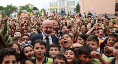 Kocasinan Belediyesi’nden Himmetdede’de Çocuk Şenliği