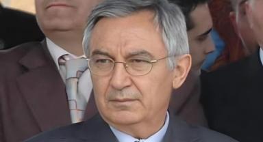 Tatilde devlet aracına binmeyen örnek vali vefat etti