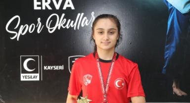 Balkan Şampiyonası’nda mindere çıkıyor