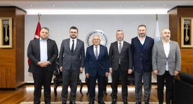 Başkan Büyükkılıç’a Ankara ve Kayseri’den Ziyaret