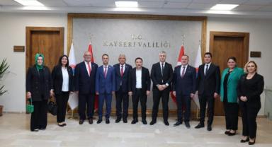 Vali Gökmen Çiçek, Muhtarlar Günü’nde muhtarları ağırladı