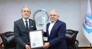 Başkan Erçalık'tan Büyükşehir Belediyesi'ne Teşekkür Ziyareti