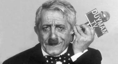 Büyük usta Nejat Uygur ölüm yıl dönümünde anıldı