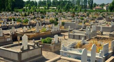 Kayseri’de Mezarlık ve Defin Ücretlerine Zam Kararı