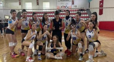 KVK Voleybol’dan Set Vermeden Galibiyet!