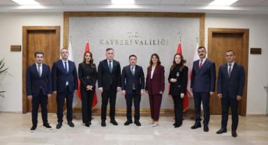 Vali Gökmen Çiçek, Öğretmenler Günü Heyetini Kabul Etti