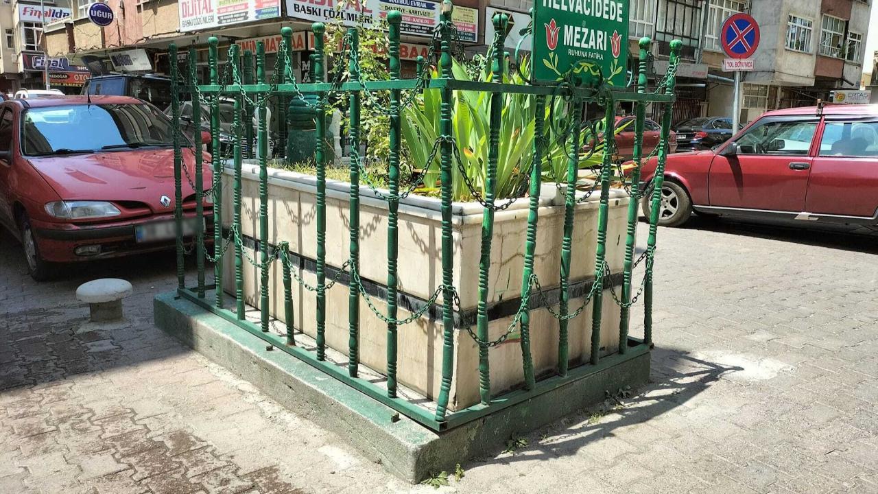 Zamanın Dergâhında Tüten Sıcak Bir Helva Kokusu