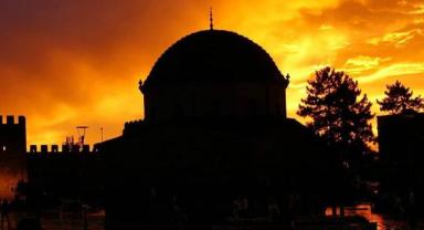 Zeynel Abidin Türbesi'nin Tarihi Yanlış Anlaşılmalarla Dolup Taşıyor