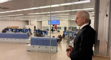 Abdulkadir Uraloğlu Hava Trafik Kontrolünü İnceledi