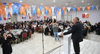 AKP Hacılarda Dava Arkadaşlarıyla Buluştu.