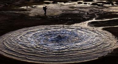 Aksaray’da Soğuk Su Gayzeri Ziyaretçileri Büyülüyor