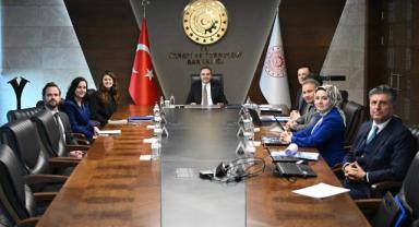 Bakan Kaçır ve NASA Başkan Yardımcısı Swails Bir Araya Geldi