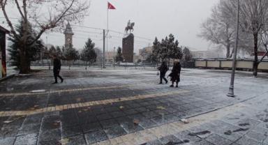 Cumhuriyet Meydanı'nın Çehresini Değişti