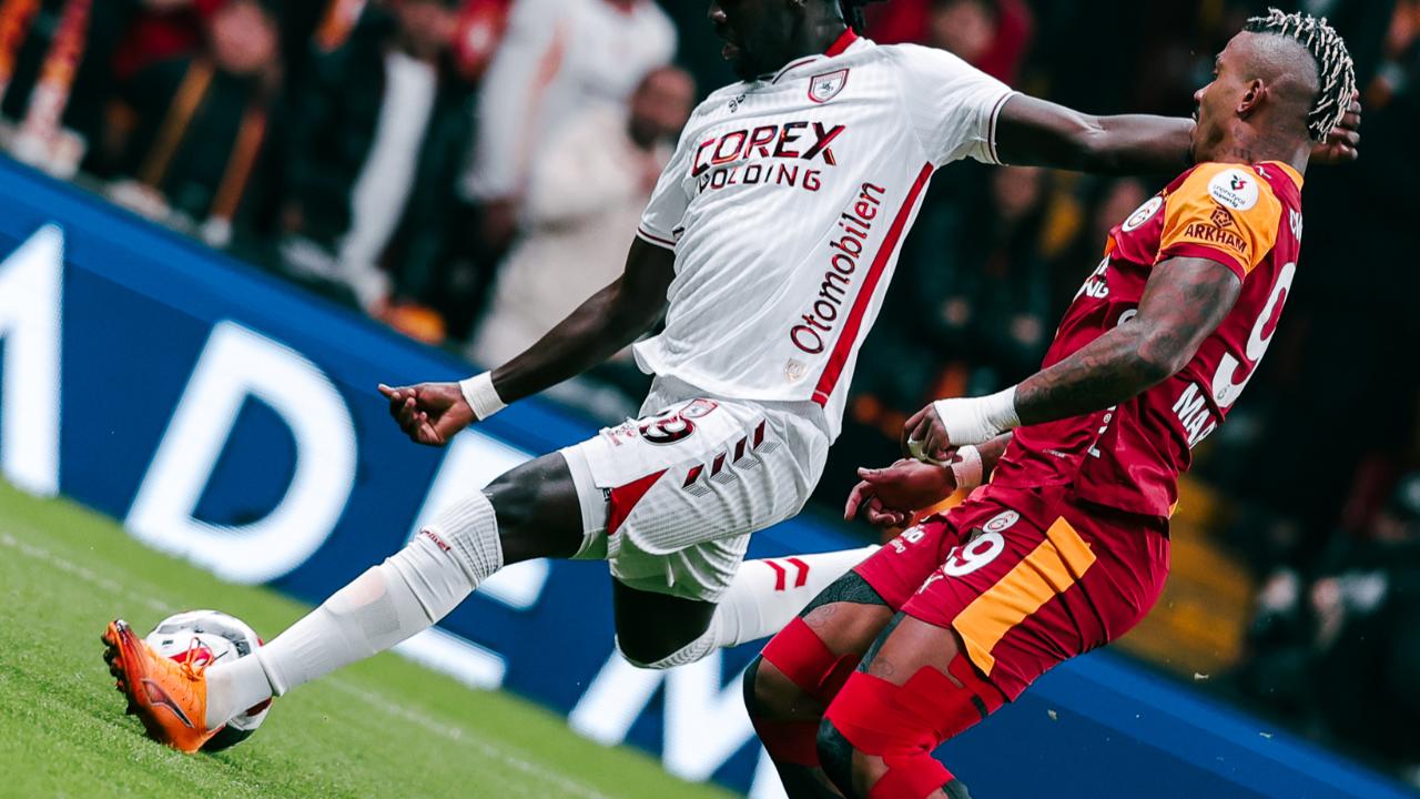 Galatasaray-Samsunspor Maçında Penaltı var mı?