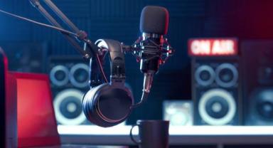 Gözde FM, Sabah, Akşam ve Gece Kuşaklarıyla Kayseri’de Öne Çıkıyor