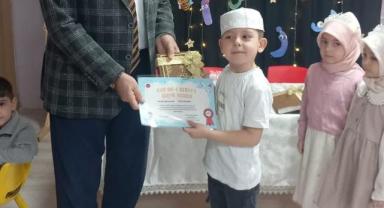 Hz. Hatice Kur’an Kursunda Miniklere Kur’an Sevinci