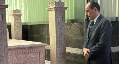 MİT Başkanı İbrahim Filozof Farabinin Mezarında