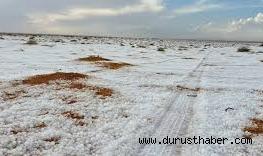 Suudi Arabistan’da Sürpriz Kar: Tebük Beyaza Büründü