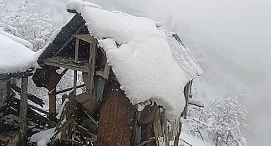 Yahyalı'da Yüksek Kesimler Beyaza Büründü