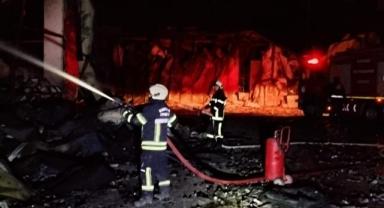 Yangında Canla Başla Mücadele Ediyor