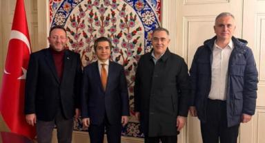 Başkan Akmermer, Londra’da Büyükelçi ile İş Birliğini Görüştü