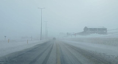 Erciyes Yolunda Yoğun Sis Sürücüleri Zorladı
